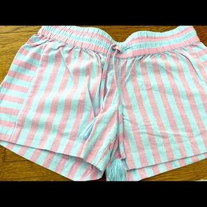 xs vineyard vines shorts. Worn once